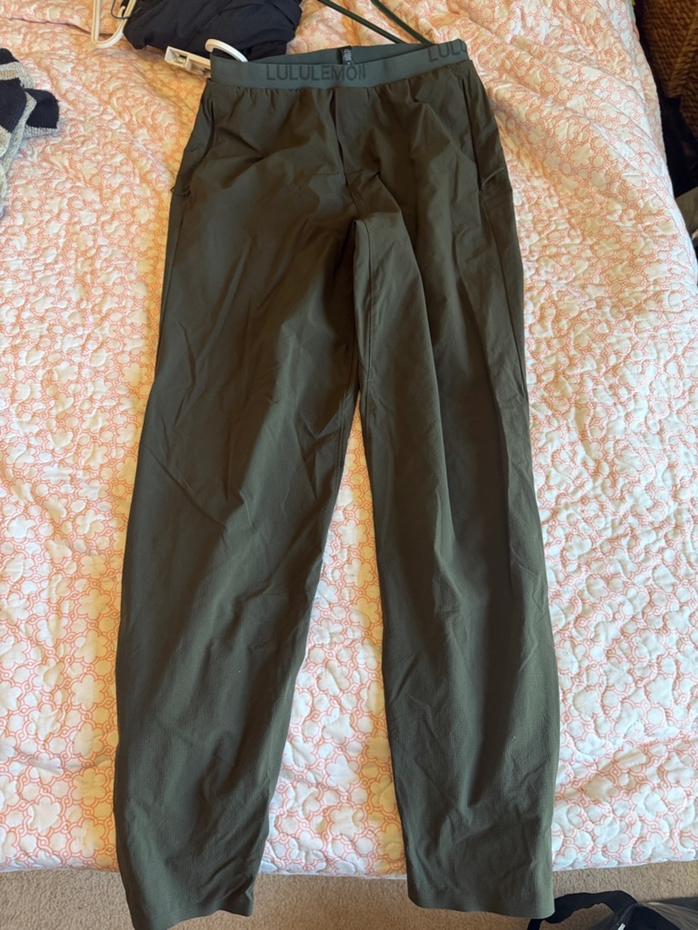 lululemon athletica Men’s Dark Olive Green Stretch Joggers